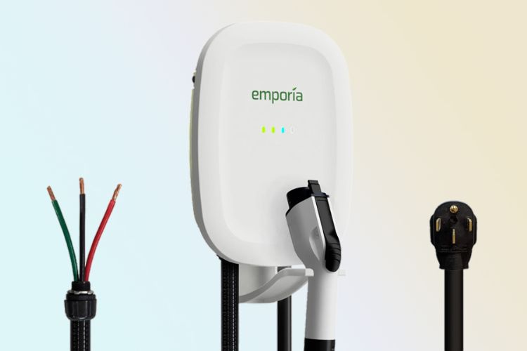 hardwire vs plug in ev charger