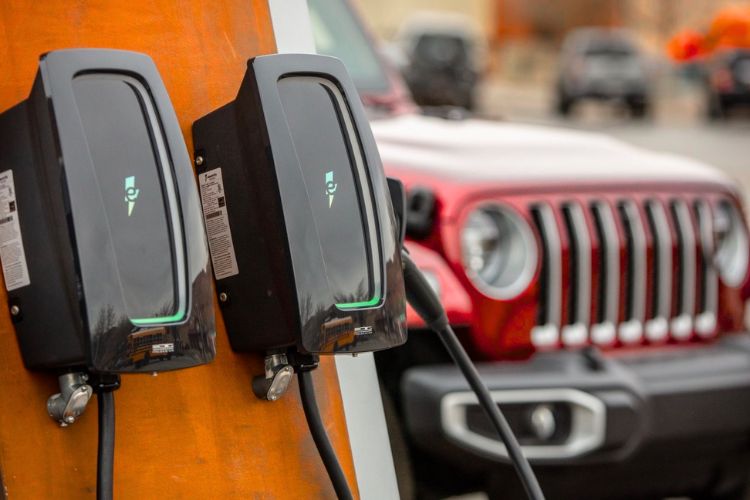 jeep ev charger type