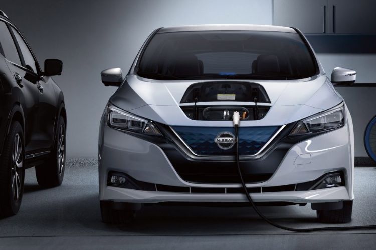 nissan leaf ev charger type